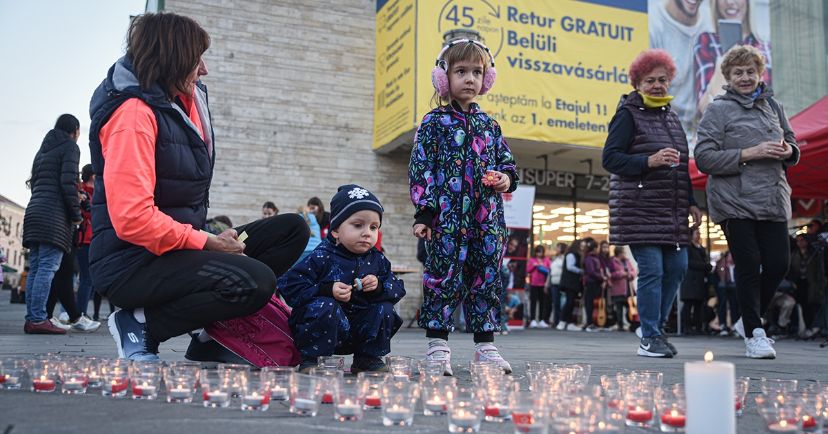 A sok kicsi fény nagy világossággá vált